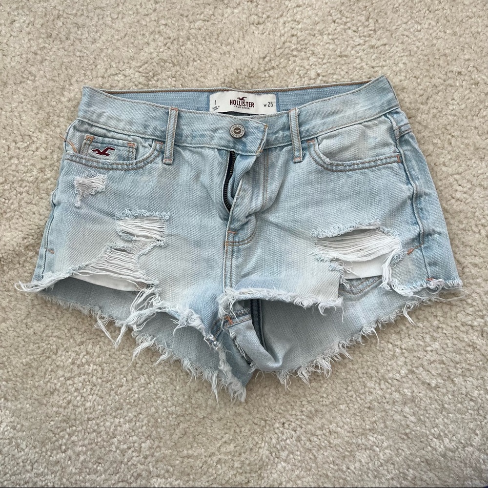 Hollister Ripped Denim Short Size 25